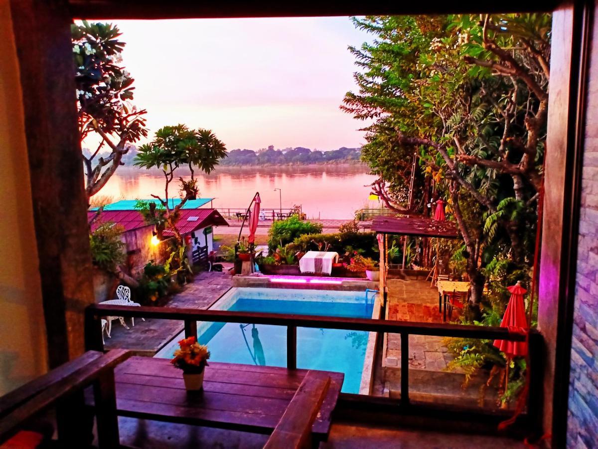 Sofa Gallery Hotel Nong Khai Exterior foto
