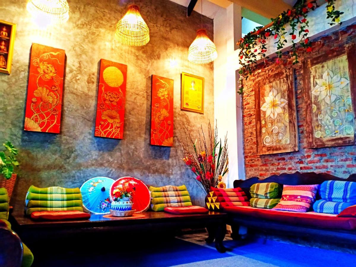 Sofa Gallery Hotel Nong Khai Exterior foto